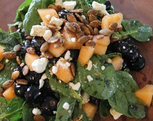 blueberry cantaloupe and spinach salad